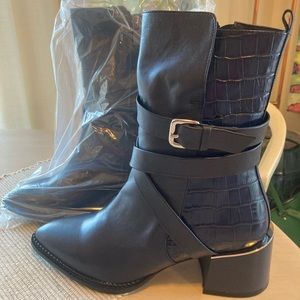 Navy blue NWT boots size 7/38